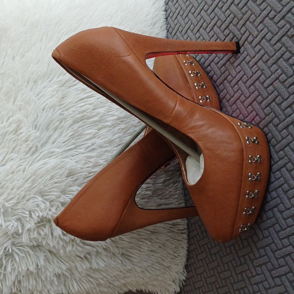 Betsey Johnson Brown Heels with Silver Accents